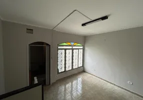 Foto 1 de Casa com 6 Quartos para alugar, 260m² em Saúde, São Paulo