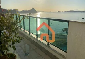 Foto 1 de Cobertura com 3 Quartos à venda, 200m² em Charitas, Niterói