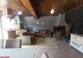 Foto 1 de Casa com 3 Quartos à venda, 230m² em Parque Tamandare, Esteio