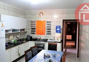Foto 1 de Casa com 2 Quartos à venda, 342m² em Vila Gato, Bragança Paulista