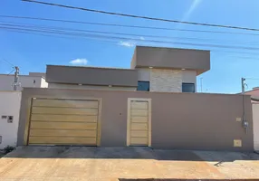 Foto 1 de Casa com 3 Quartos à venda, 142m² em Residencial Monte Cristo, Trindade