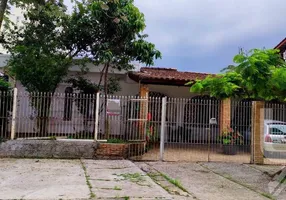 Foto 1 de Casa com 3 Quartos à venda, 300m² em Indaiá, Caraguatatuba