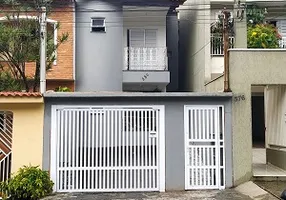 Foto 1 de Sobrado com 4 Quartos para venda ou aluguel, 289m² em Parque Jacatuba, Santo André
