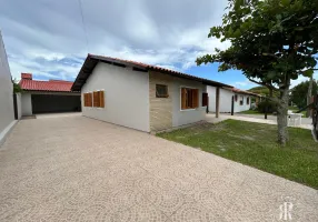 Foto 1 de Casa com 4 Quartos à venda, 175m² em Nova Tramandaí, Tramandaí