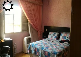 Foto 1 de Casa com 2 Quartos à venda, 100m² em Cipava, Osasco