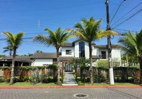 Foto 1 de Casa de Condomínio com 5 Quartos à venda, 302m² em Balneário Praia do Pernambuco, Guarujá