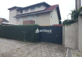 Foto 1 de Casa com 2 Quartos para alugar, 85m² em Vista Alegre, Curitiba