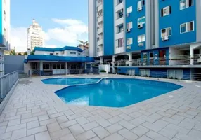 Foto 1 de Apartamento com 3 Quartos à venda, 74m² em Barreiros, São José