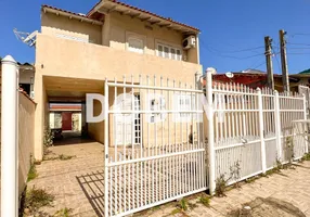 Foto 1 de Sobrado com 4 Quartos à venda, 120m² em Porto Verde, Alvorada
