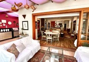 Foto 1 de Casa com 3 Quartos à venda, 300m² em Butantã, São Paulo