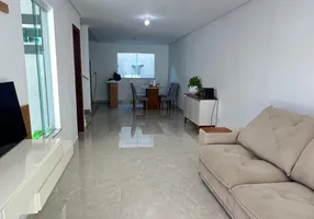 Foto 1 de Casa de Condomínio com 3 Quartos para alugar, 173m² em Buraquinho, Lauro de Freitas