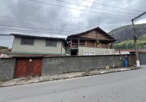 Foto 1 de Casa com 6 Quartos à venda, 250m² em Quissama, Petrópolis