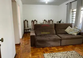 Foto 1 de Casa com 3 Quartos à venda, 282m² em Jardim França, São Paulo