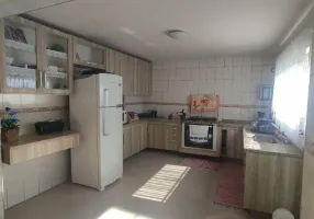 Foto 1 de Sobrado com 4 Quartos à venda, 125m² em Vila Ester, São Paulo