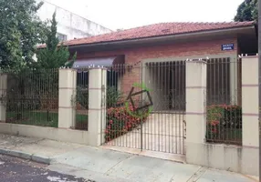 Foto 1 de Casa com 4 Quartos à venda, 220m² em Centro, Araraquara