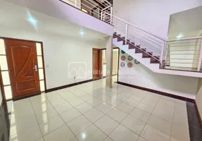 Foto 1 de Casa de Condomínio com 3 Quartos à venda, 190m² em Aragarça, Londrina