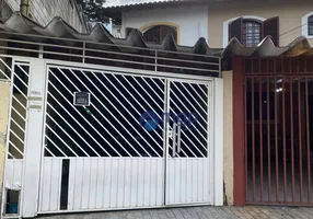 Foto 1 de Sobrado com 4 Quartos à venda, 216m² em Jardim Santa Mena, Guarulhos