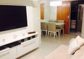 Foto 1 de Apartamento com 2 Quartos à venda, 65m² em Olaria, Vila Velha