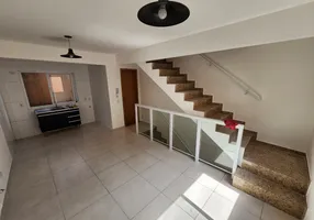 Foto 1 de Casa de Condomínio com 2 Quartos à venda, 75m² em Vila Falchi, Mauá