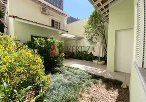 Foto 1 de Casa com 3 Quartos à venda, 165m² em Itaim Bibi, São Paulo