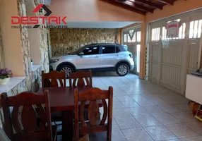 Foto 1 de Casa com 3 Quartos à venda, 209m² em Jardim Danubio, Jundiaí