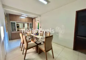 Foto 1 de Casa com 3 Quartos à venda, 396m² em Alípio de Melo, Belo Horizonte