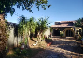 Foto 1 de Casa com 3 Quartos à venda, 200m² em Vila Taveirópolis , Campo Grande