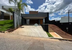 Foto 1 de Casa de Condomínio com 3 Quartos à venda, 186m² em Condominio Rosa dos Ventos, Vespasiano