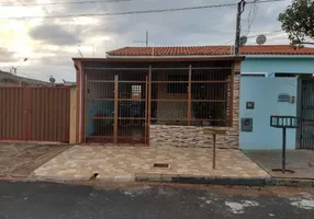 Foto 1 de Casa com 3 Quartos à venda, 132m² em Jardim America Vila Xavier, Araraquara