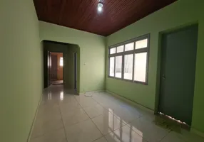 Foto 1 de Casa com 2 Quartos para alugar, 90m² em Santa Rosa, Niterói