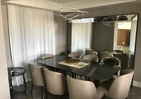 Foto 1 de Apartamento com 4 Quartos à venda, 156m² em Vila Ipojuca, São Paulo