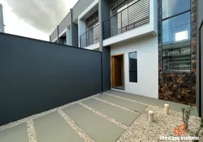 Foto 1 de Casa com 2 Quartos à venda, 79m² em Boa Vista, Joinville