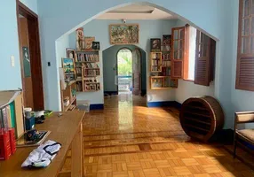 Foto 1 de Casa com 4 Quartos à venda, 326m² em Santa Tereza, Belo Horizonte