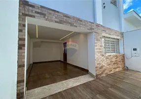 Foto 1 de Casa com 3 Quartos à venda, 182m² em Centro, Amparo