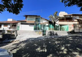 Foto 1 de Sobrado com 3 Quartos à venda, 285m² em Bom Abrigo, Florianópolis