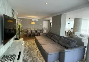Foto 1 de Apartamento com 3 Quartos à venda, 196m² em Centro, Balneário Camboriú