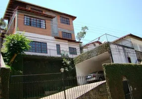 Foto 1 de Casa com 5 Quartos à venda, 240m² em Varzea, Teresópolis