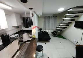 Foto 1 de Cobertura com 2 Quartos à venda, 94m² em Parque São Vicente, Mauá