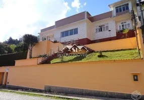 Foto 1 de Casa com 3 Quartos à venda, 322m² em Quitandinha, Petrópolis