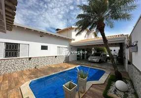 Foto 1 de Casa com 4 Quartos à venda, 370m² em Vila Olímpica, Uberaba