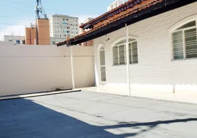 Foto 1 de Casa com 3 Quartos para alugar, 230m² em Setor Bueno, Goiânia