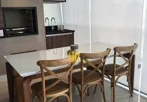 Foto 1 de Apartamento com 2 Quartos à venda, 65m² em Santo Amaro, São Paulo