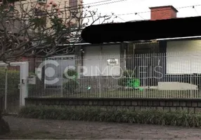 Foto 1 de Imóvel Comercial com 3 Quartos à venda, 241m² em Jardim Lindóia, Porto Alegre