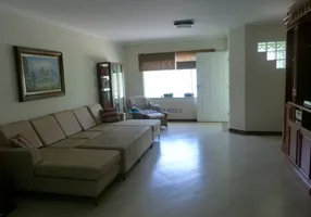 Foto 1 de Sobrado com 3 Quartos à venda, 300m² em Vila Moinho Velho, São Paulo