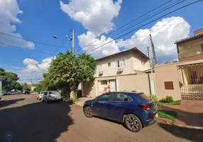 Foto 1 de Sobrado com 3 Quartos à venda, 400m² em Santa Rosa, Londrina