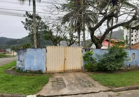 Foto 1 de Lote/Terreno para alugar, 369m² em Jardim Bela Vista, Caraguatatuba