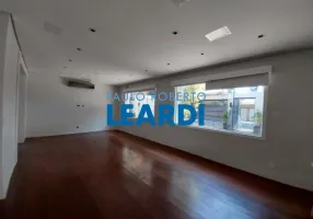 Foto 1 de Casa com 3 Quartos à venda, 247m² em Alto da Lapa, São Paulo