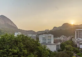 Foto 1 de Apartamento com 3 Quartos à venda, 258m² em Gávea, Rio de Janeiro