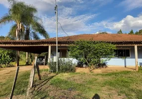 Foto 1 de Fazenda/Sítio com 3 Quartos à venda, 1300m² em Zona Rural, Piranguinho