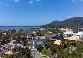 Foto 1 de Casa de Condomínio com 4 Quartos à venda, 343m² em Lagoa da Conceição, Florianópolis